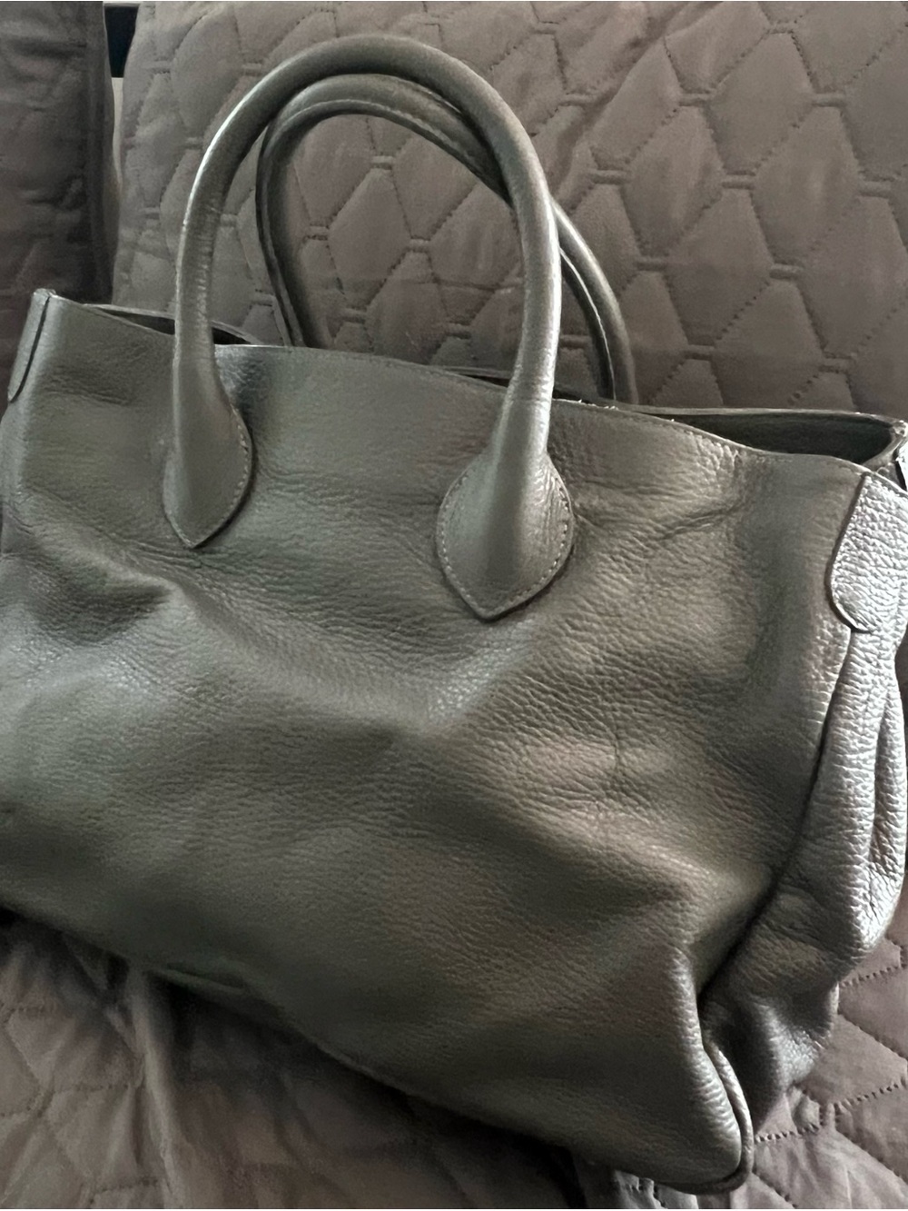 Mark & Graham Elisabetta Slouch Bag